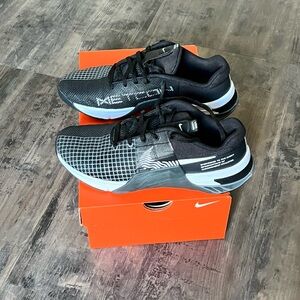 Nike Metcon 8 Women’s Training Sneakers
